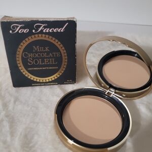 Too Faced Milk Chocolate Soleil Bronzer - Light/Medium Matte
